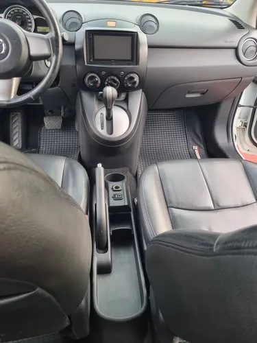 Mazda 2 1.5 At