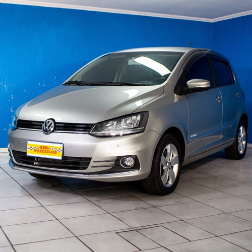 Imagem 2 de 9 de Volkswagen Fox Highline 1.6 2018