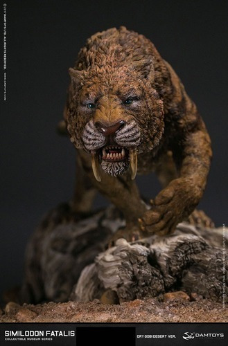 Damtoys Smilodon Fatalis Dry Gobi Desert Ve Estatua Sideshow