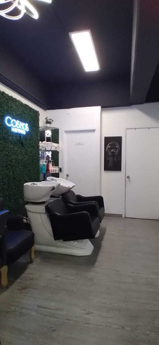 Se Traspasa Estudio De Belleza En Multiplaza Arboledas