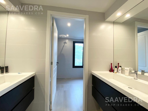 Imagen 16 de 27 de Excelente Casa En Venta. 3 Dorm En Suite Mas Escritorio. Los Lagos. Nordelta