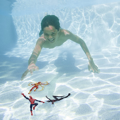 Figuras De Acción Ultimate Spiderman Web-warriors Swimways