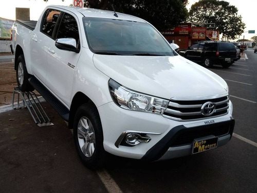 Imagem 1 de 15 de Toyota Hilux 2.8 Sr 4x4 Cd 16v Diesel 4p Automático