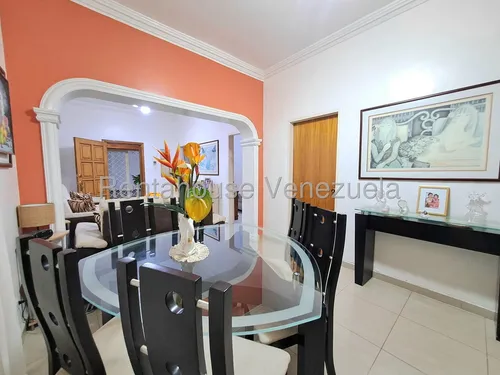 Casa En Venta Los Palos Grandes