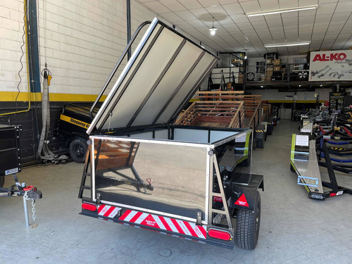 Carretinha Bau Em Acm 1.60 X 1.10 X 0.60 - 0km