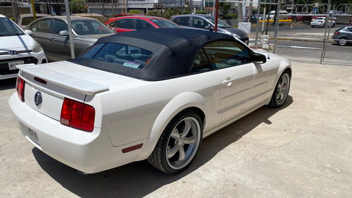 Ford Mustang Convertible v6