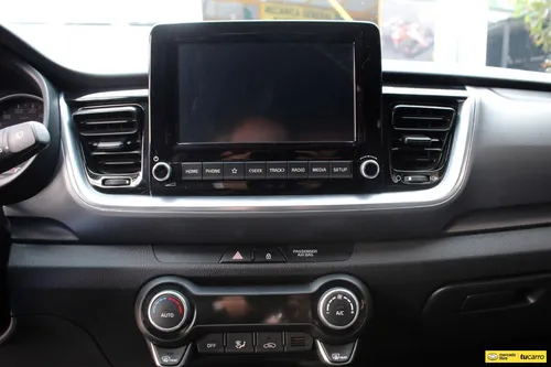 Kia Stonic 1.0 Zenith Hibrido