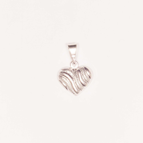 Dije De Corazón Con Diseño De Plata 925 