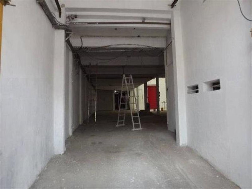 Imagem 20 de 26 de Galpão Com 1.750 M² De Área Construída. - 14303