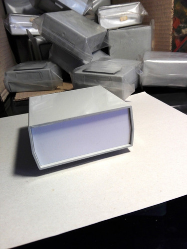 Imagen 2 de 9 de Gabinetes Plasticos Para Electronica
