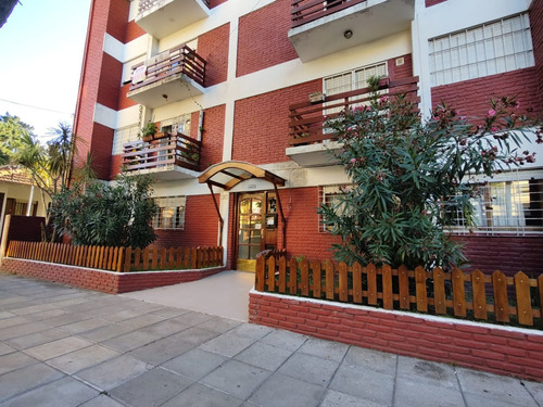 Venta Departamento 2 Ambientes A 300metros Del Mar