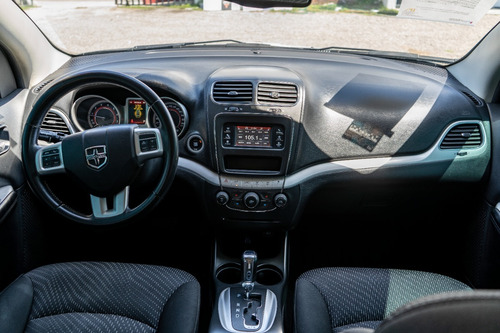 Imagen 9 de 15 de Dodge Journey