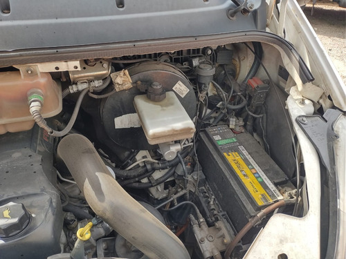 Imagem 11 de 14 de Iveco Daily 35s14 Bau De Aluminio 2011