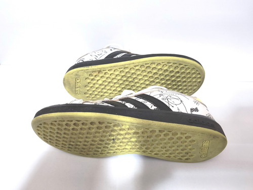 Zapatillas Adidas Grand Court 2.0 Diseño Grafiti (Usado)