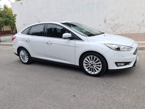 Imagen 8 de 8 de Ford Focus Titanium