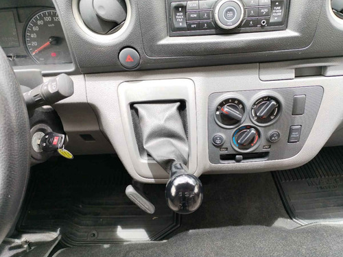 Nissan Urvan 2.5 15 Pas Amplia Aapack Seg Mt