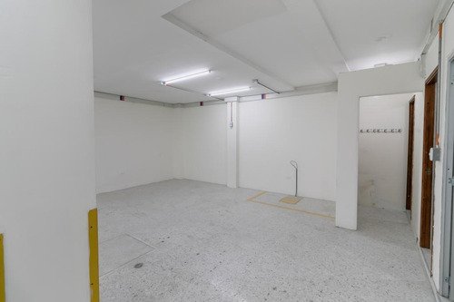 Imagen 9 de 17 de Bodega En Arriendo En Bogota El Toberín