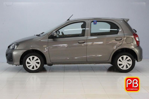 Imagem 3 de 14 de Toyota Etios 1.3 X 16v Flex 4p Automático 2019/2020