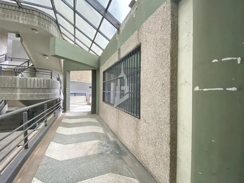 Imagen 2 de 14 de Venta/alquiler Local En La Torre Loreto, Av. Las Américas Con Vía Colombia