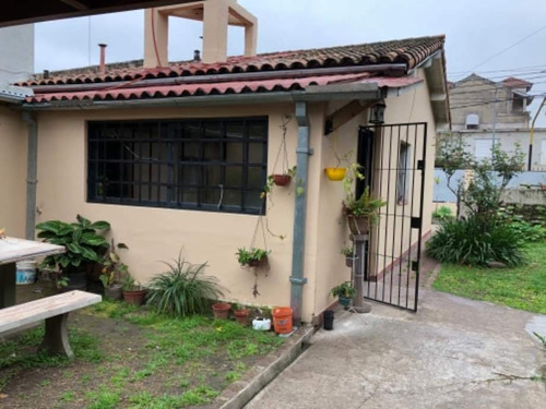 Imagen 2 de 12 de Casa En Venta En Billinghurst