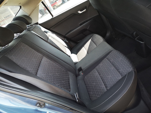 Imagen 11 de 15 de 2019 Kia Rio L