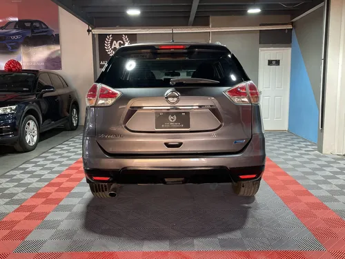 Nissan X-Trail 2.5 Exclusive 2 Row Cvt