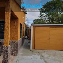Comprar Vendo Amplia Casa Con Garaje 3 Dormitorios, 2 Baños. Con Amplio Terreno En Excelente Zona. Salinas Norte