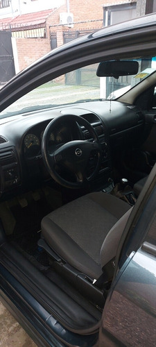 Imagen 6 de 8 de Chevrolet Astra 2009 2.0 Gl