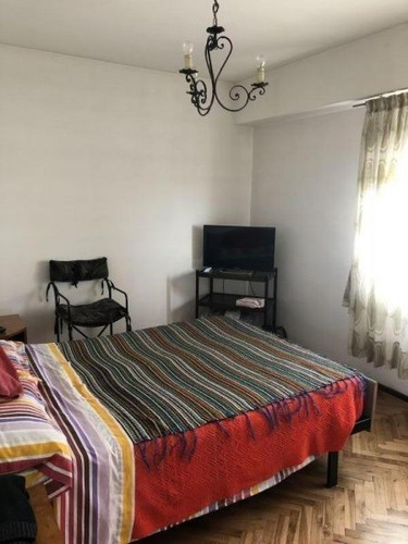 Semipiso De 4 Ambientes, Muy Buena Ubicación !!!