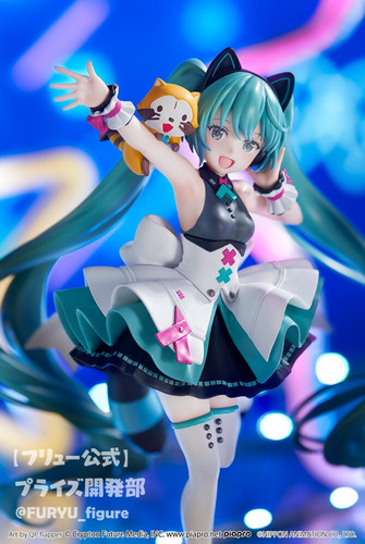 Figura Furyu Future Exceed Creative Hatsune Miku X Rascal