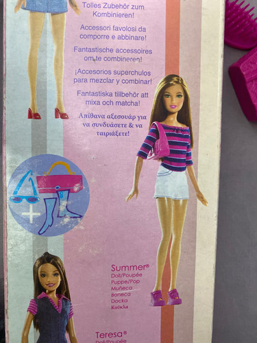 Muñeca Barbie Summer Con Accesorios Fabulosos Mattel 2006 (Usado)