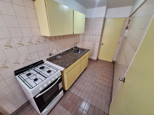 Departamento En Alquiler Hipolito Yrigoyen 3200