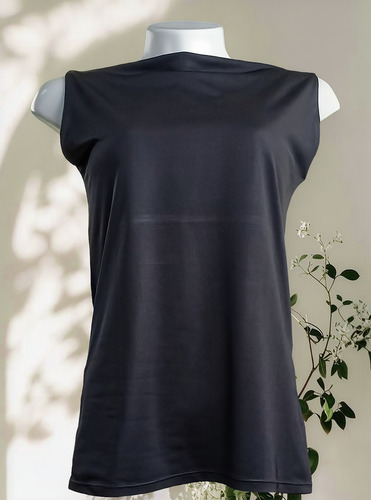 Blusa Preta Feminina De Malha Com Forro - Luigi Bertolli
