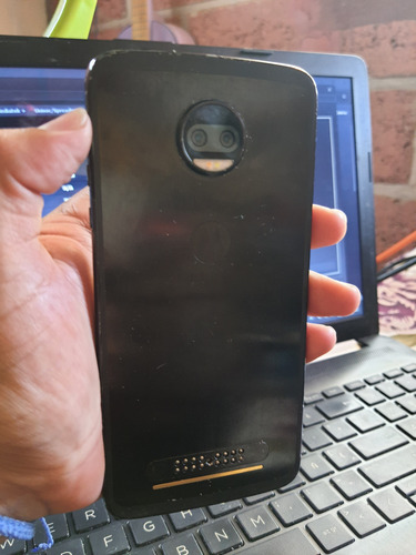 Moto Z2 Force 64 Gb Negro 6 Gb Ram Usado Negro
