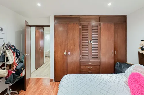 Apartamento En Venta En Ingemar. Cod V7103