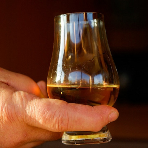 Imagen 4 de 10 de Whisky Buchanan's 12 Años + 2 Copas De Cata Estilo Glencairn