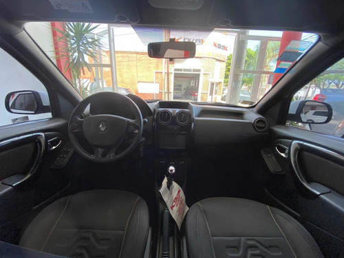 Imagen 6 de 6 de Renault Duster 2015 2.0 Ph2 4x2 Privilege 143cv