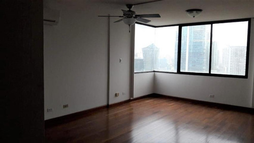 Imagen 3 de 14 de Venta De Apartamento Espacioso En Marbella Tower 2 20-2956