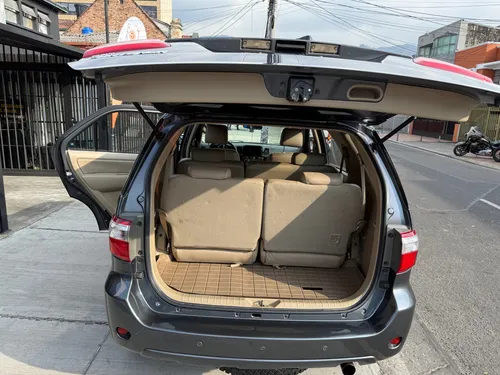 Toyota Fortuner 2.7l 4x2
