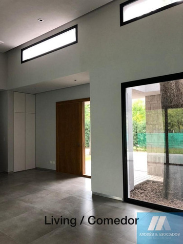 Imagen 5 de 13 de Venta Casa Bella Vista, B° Cdo Los Berros Ii