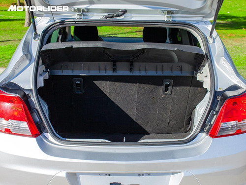 Imagen 12 de 25 de Chevrolet Onix Joy Extra Full 1.0 | Permuta / Financia