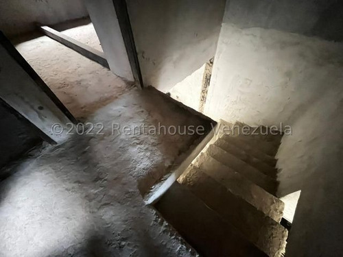 Imagen 13 de 27 de Townhouse En Venta Conj Resid Karol Home Ii, Prolongación Av. Aragua 23-12730 Hc