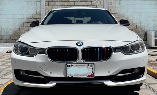 Imagen 2 de 11 de Bmw Serie 3 2014 2.0 328ia Sport Line At
