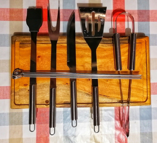 Kit Parrillero Con Tabla De Madera De Mora