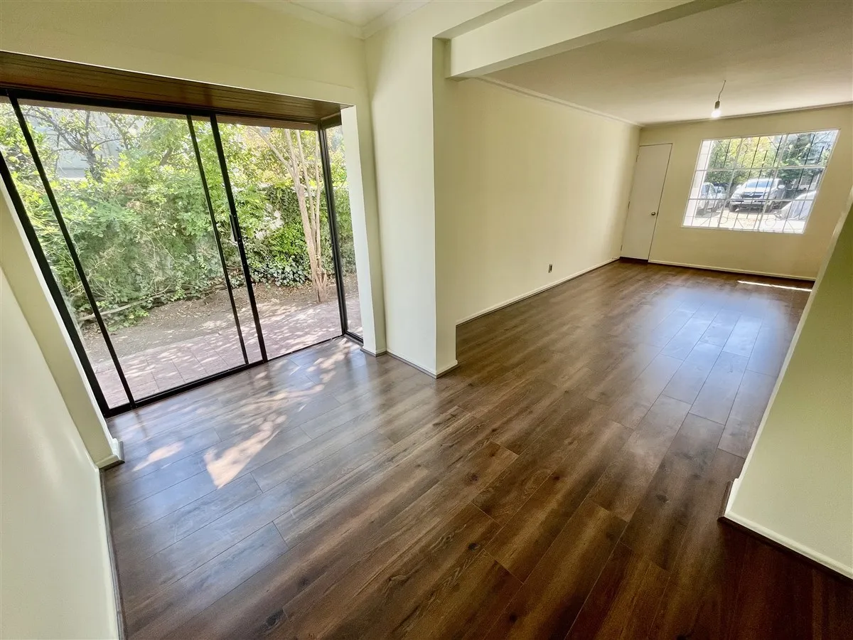 Imagen 3 de 21 de Oportunidad Remodelada La Reina 4d2b En Pasaje Cerrado