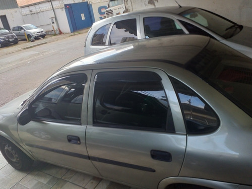 Chevrolet Corsa Classic 1.0 Life 4p Álcool 2005