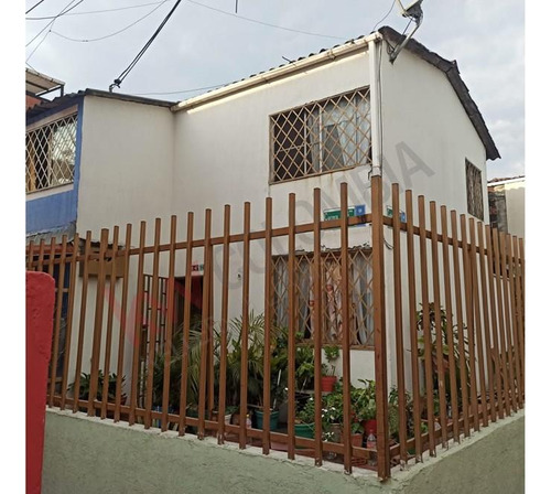 Se Vende Casa Esquinera En Villa Del Lago