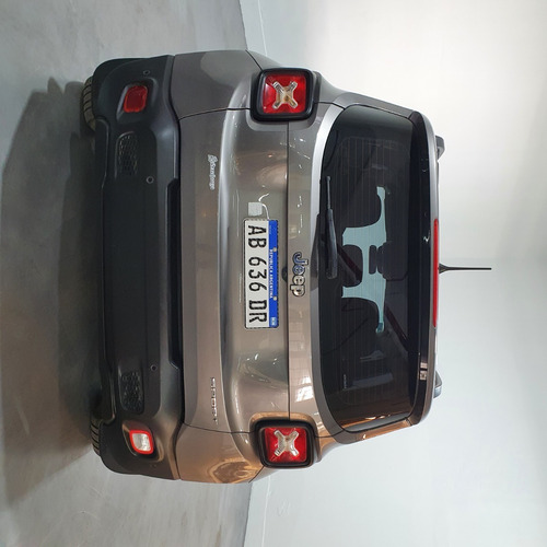 Imagen 14 de 25 de Jeep Renegade Sport 1.8 Aut6 2017, Concesionario Oficial Lp