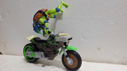 Tmnt Leonardo Moto Ninja Kick Cycle De La Pelicula 2023 (Usado)