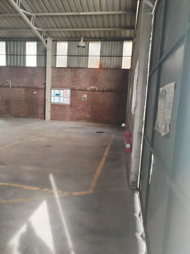 Arriendo Galpon Zona Industrial Mejor Ubucacion